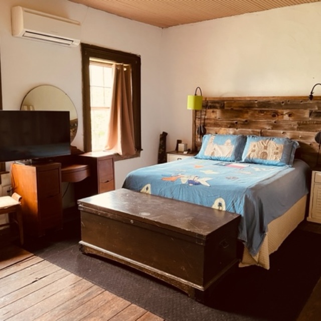 Upstairs bedroom