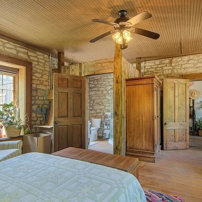 Downstairs bedroom